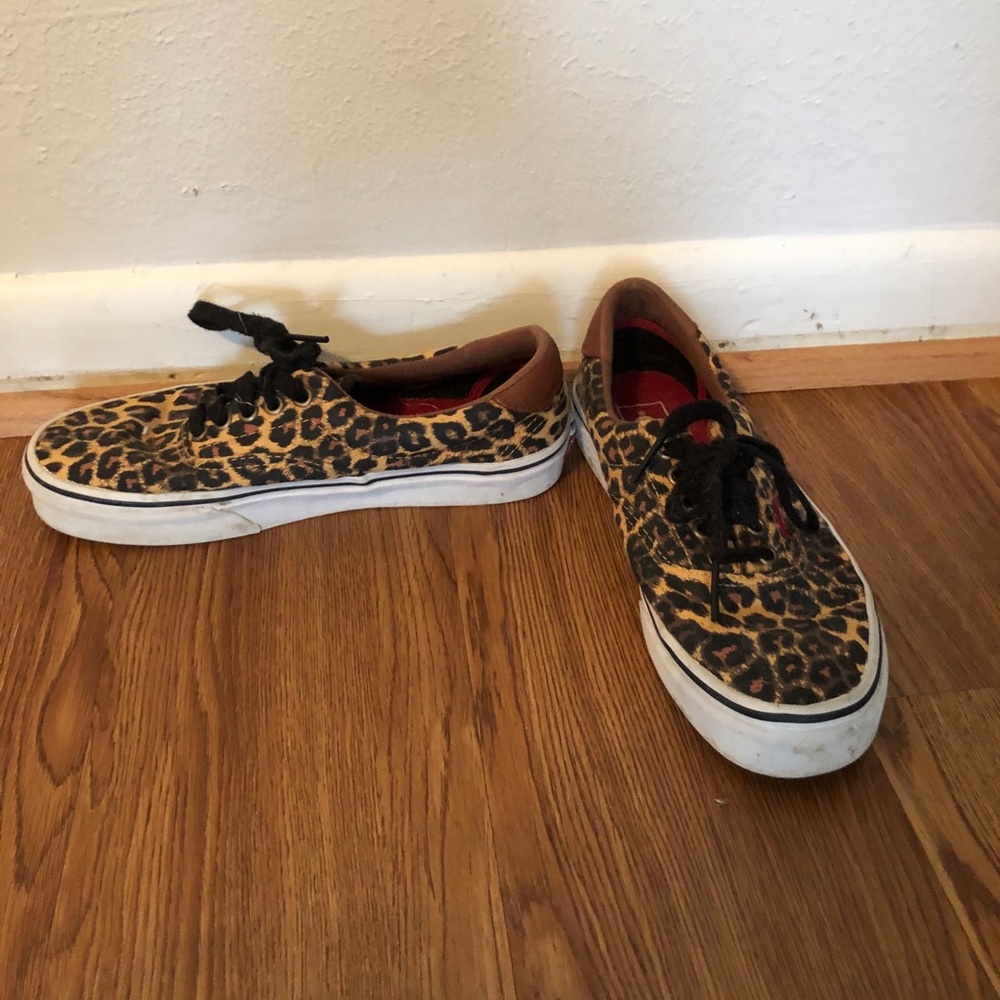Leopard Vans